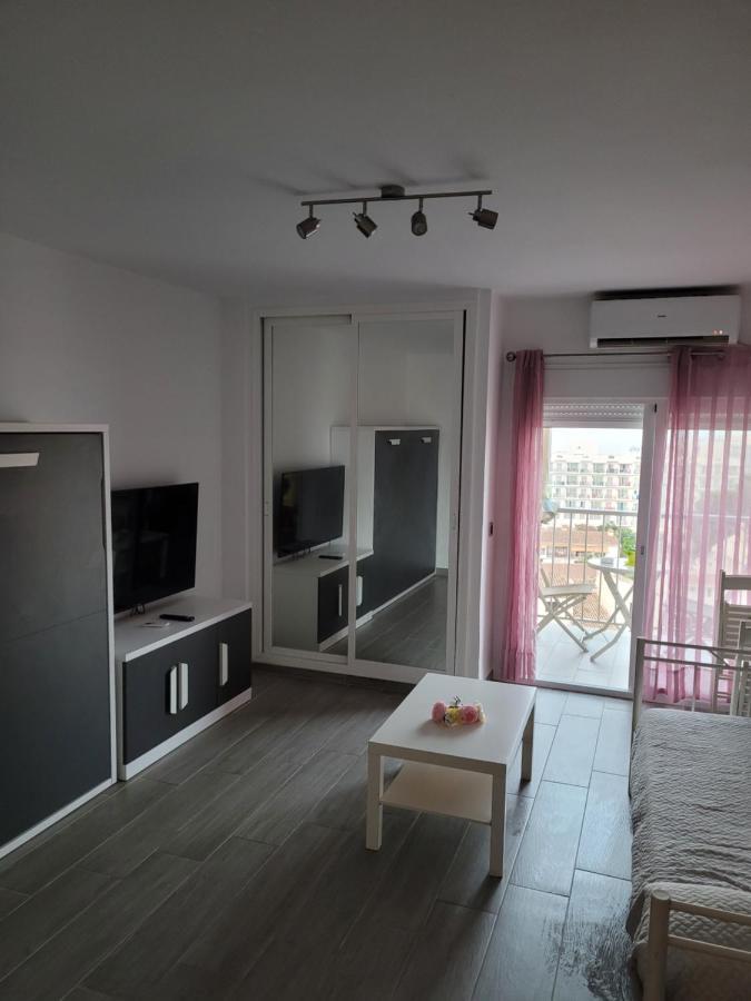 Precioso Alojamiento Con Piscinas Benalmádena Exterior foto